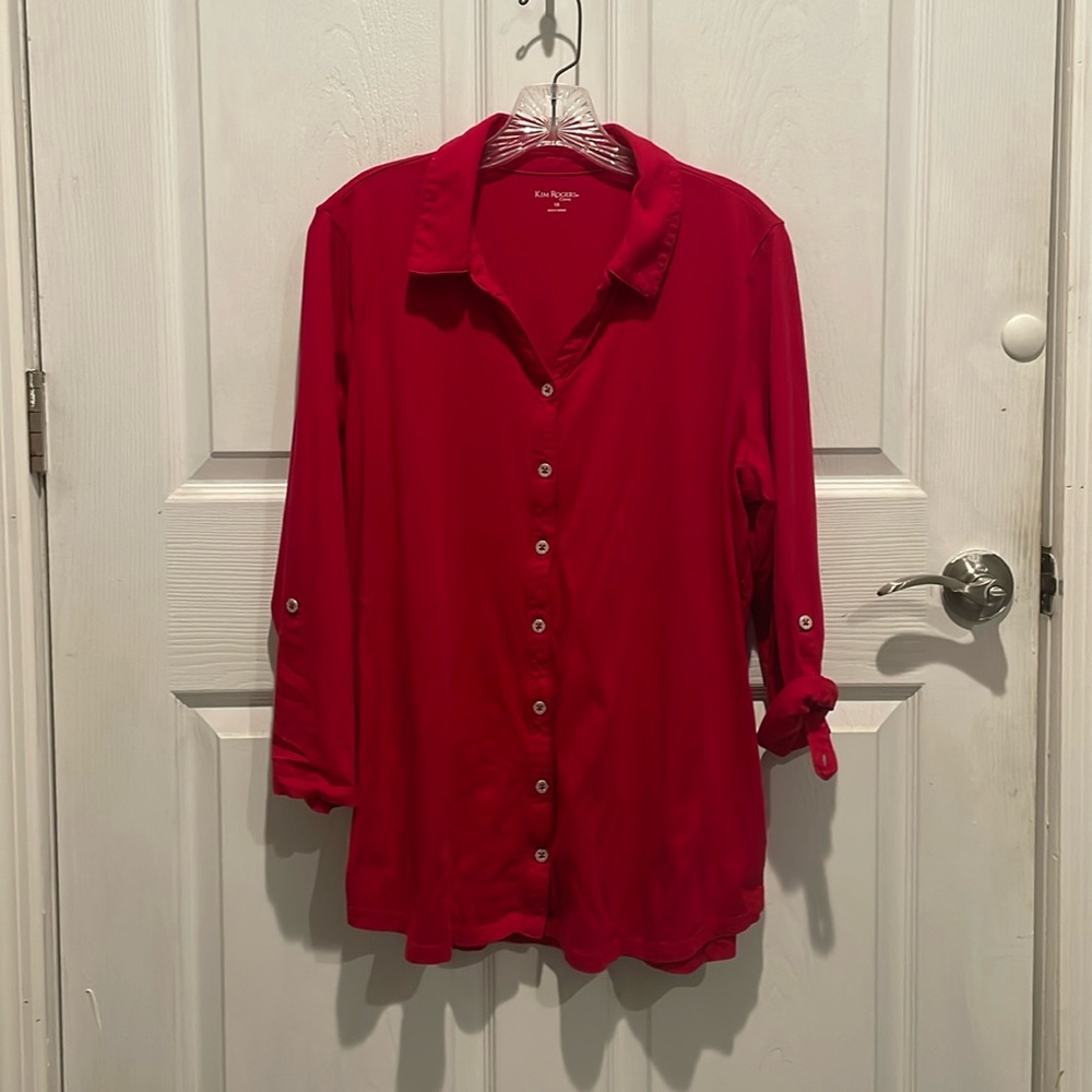Women’s size 1X Kim Roger’s Curvy button down shirt.